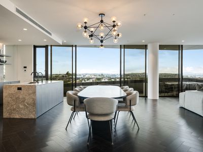 1803 / 7 Chester Street, Newstead
