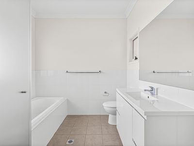 11 / 76 Essex Street, Berkeley