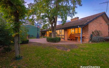 2 Young Street, Beaconsfield Upper