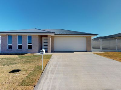 34 Hindmarsh Esplanade, Dubbo