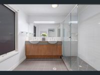 2 Nalbaugh Lane, Parkinson