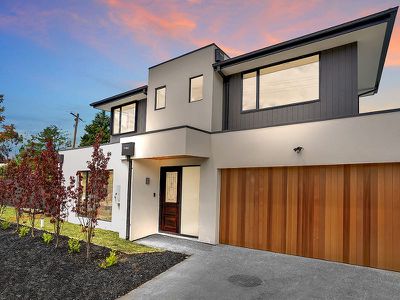 32 Hillside Road, Bulleen