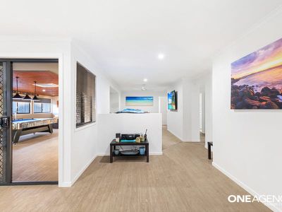 4 Paperbark Way, Urangan