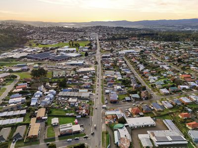 291-293 Hobart Road, Youngtown