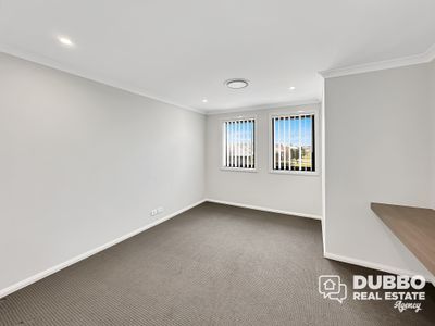 23 Amadeus Avenue, Dubbo