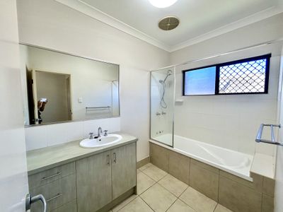 6 Five Span Close, Brinsmead