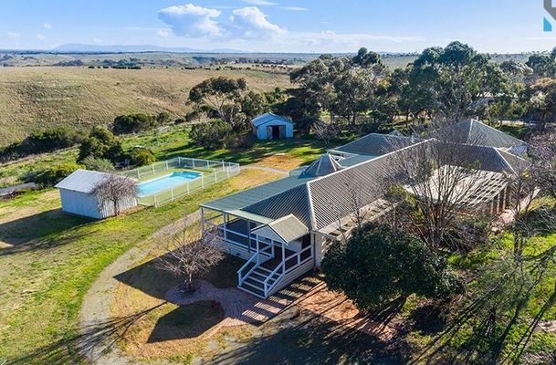115 St Johns Road, Oaklands Junction