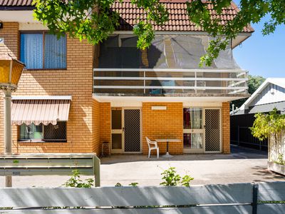 2 / 525 Cowper Street, Albury