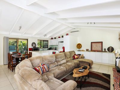 129 Amarina Avenue, Mooloolaba