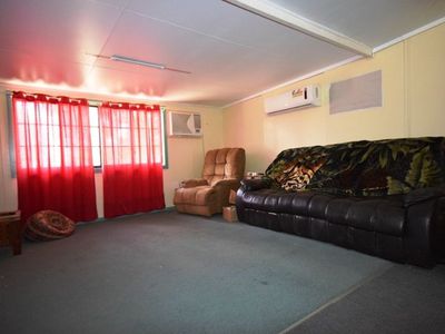 6 St Ann Street, Isisford