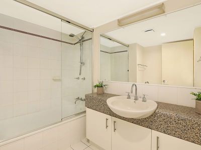 4 / 42-56 River Esplanade, Mooloolaba