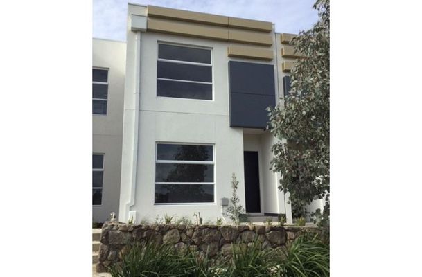 12 Lemnos Walk, Greenvale
