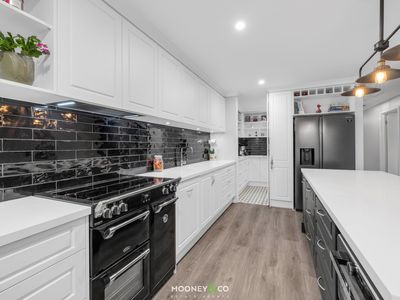 4 Canmore Street, Cranbourne East