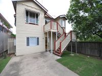 1 / 9 Brassey, Fairfield