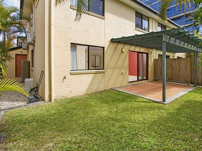 4 / 5 View Street, Chermside