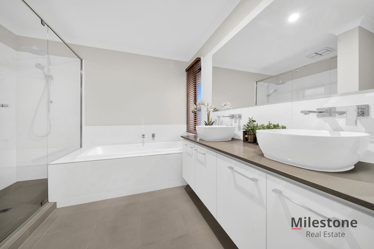 25 Hollywell Road, Clyde North