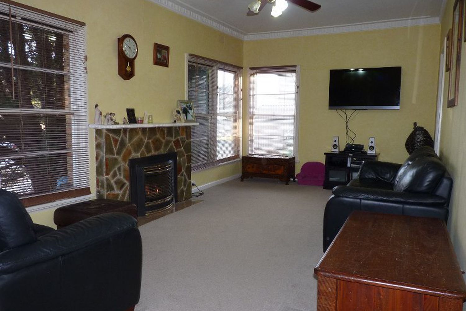 2 Ivy Street, Horsham