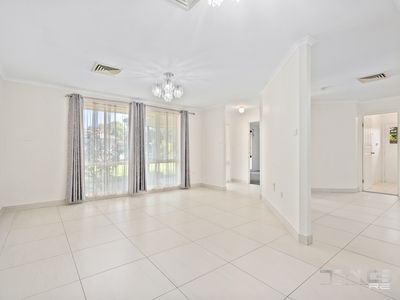 4 Clayton Way, Claremont Meadows