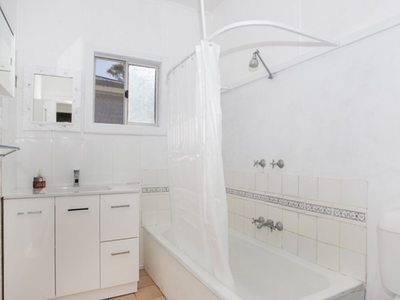 52 McDonald Parade, Burrill Lake