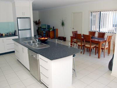 25 Lakeside Drive, Eden