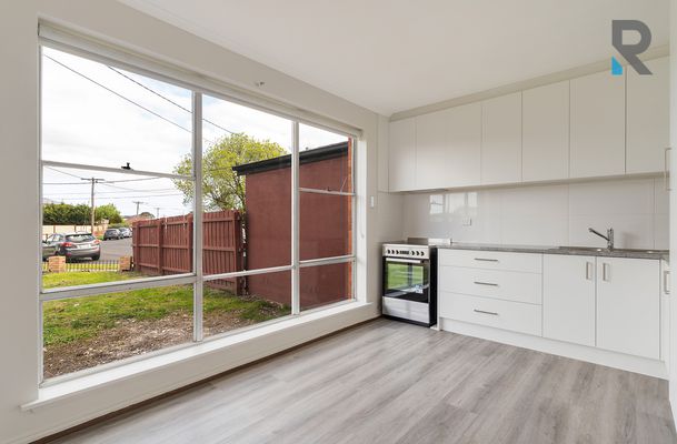 33 Rosedale Crescent, Dallas