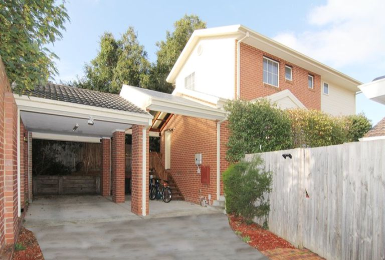 2 / 84 Leeds Road, Mount Waverley