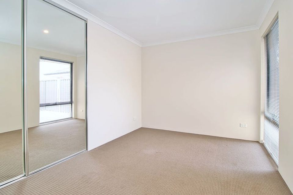 33 Elm Way , Baldivis