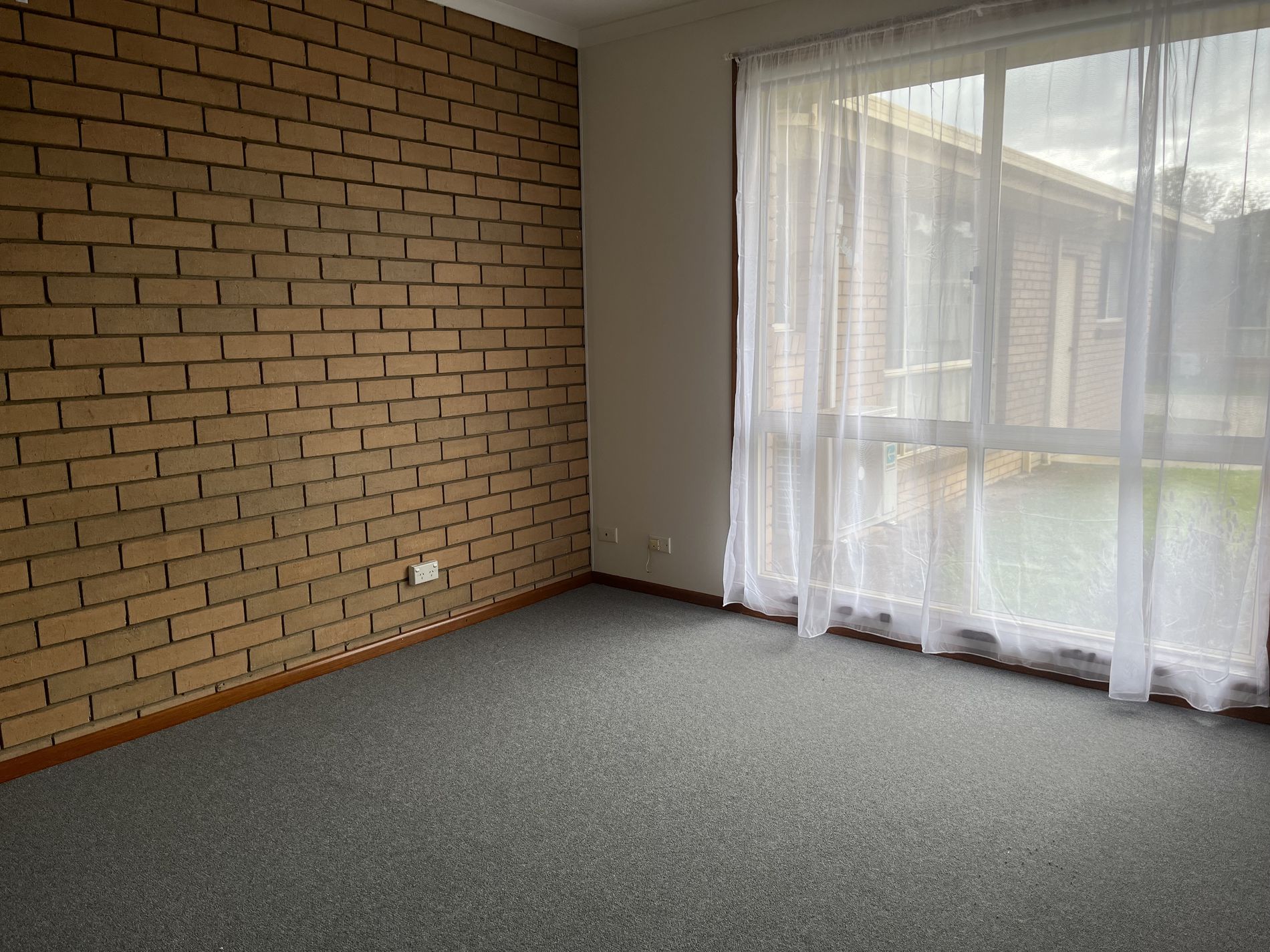 2 / 3-5 Boundary Road, Newcomb