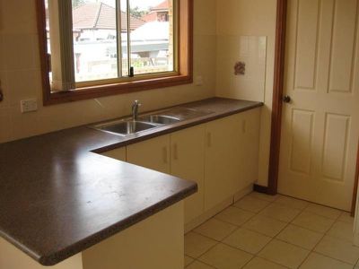 2 / 23 Sassafrass Avenue, Windang