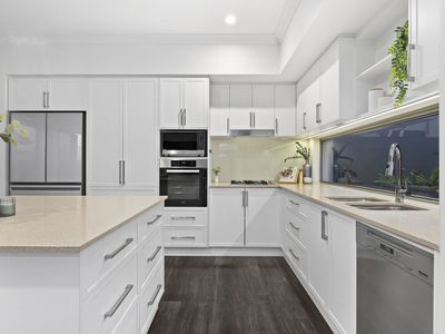77 Mossvale Drive, Wakerley