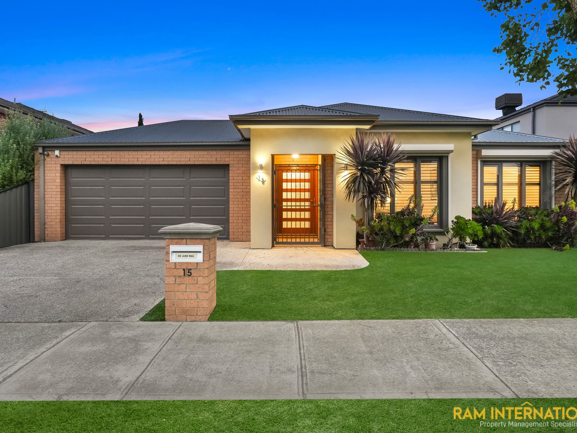 15 Fontana Avenue, Point Cook