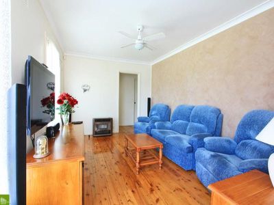 7 Day St, Lake Illawarra