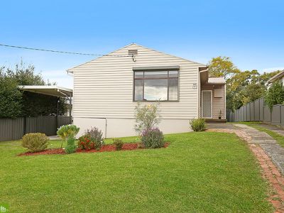 9 Stratford Road, Unanderra