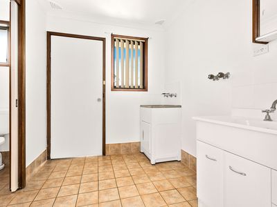 2 / 1 Gipps Crescent, Barrack Heights