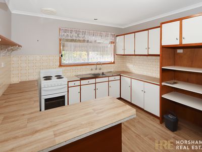14 Caroline Street, Horsham