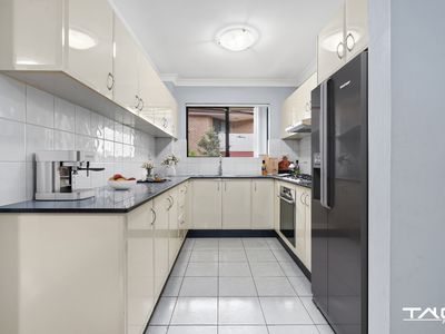 6/70-72 Pitt Street, Granville