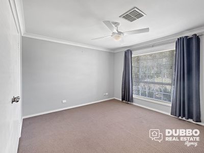 13 Kestrel Close, Dubbo
