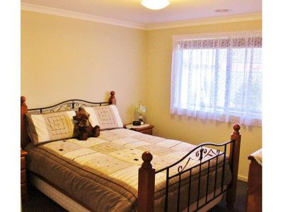 26 Caulfield Drive, Ascot