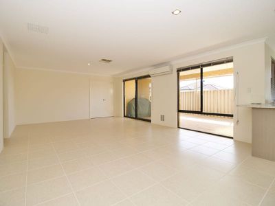 24 Almond Avenue , Shoalwater