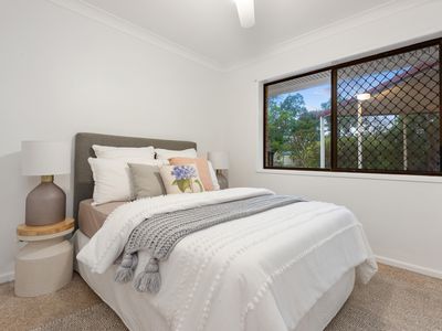 111 Bray Road, Lawnton