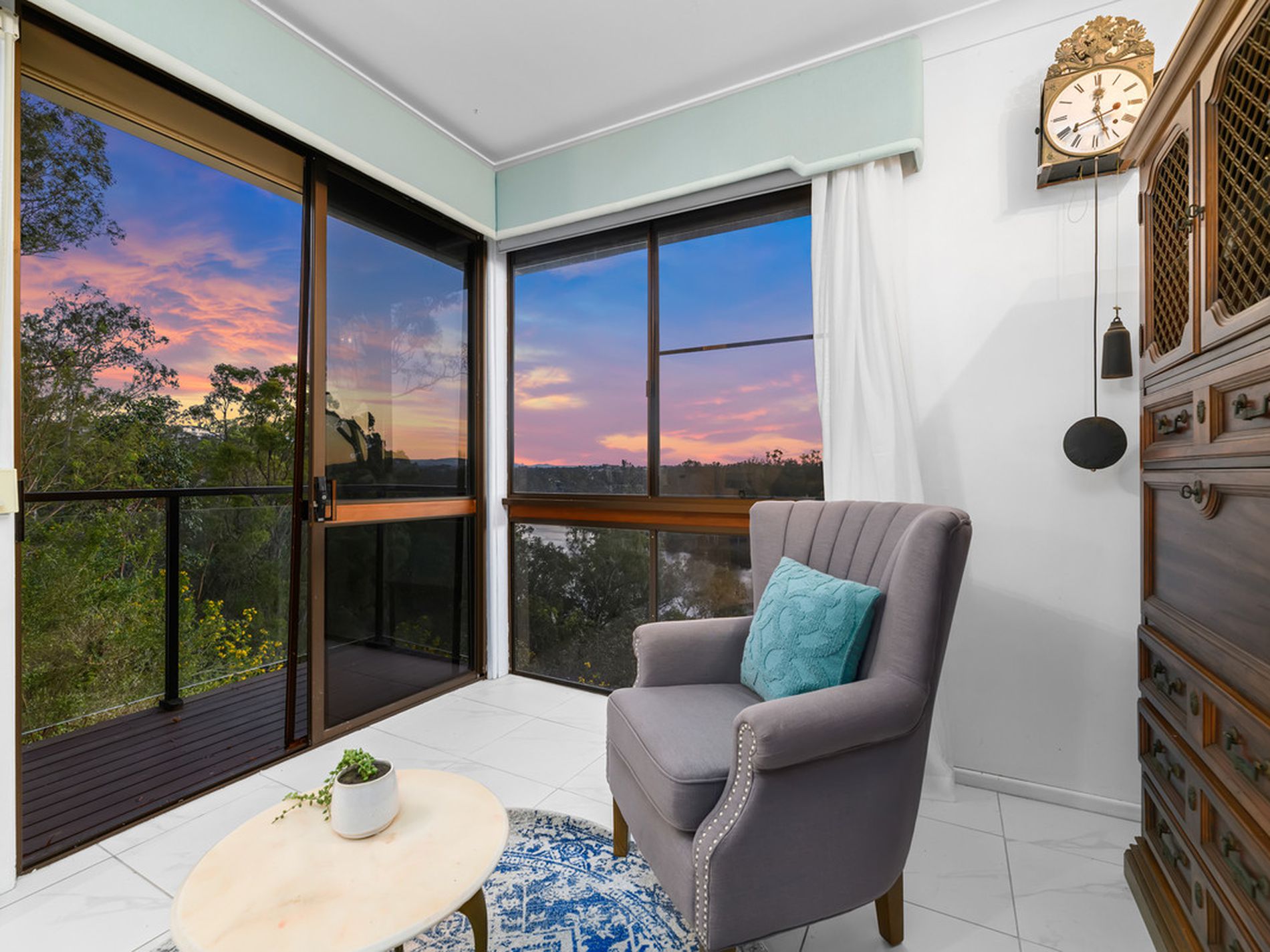 155 Mount Ommaney Drive, Jindalee