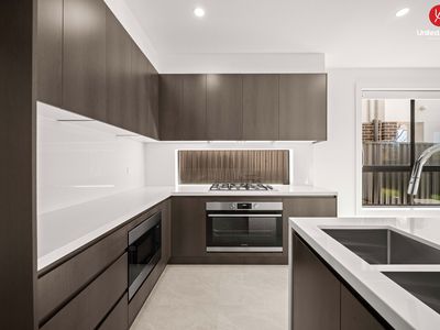 16a Flood Street, Austral