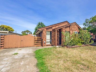 12 Hampton Court, Hoppers Crossing