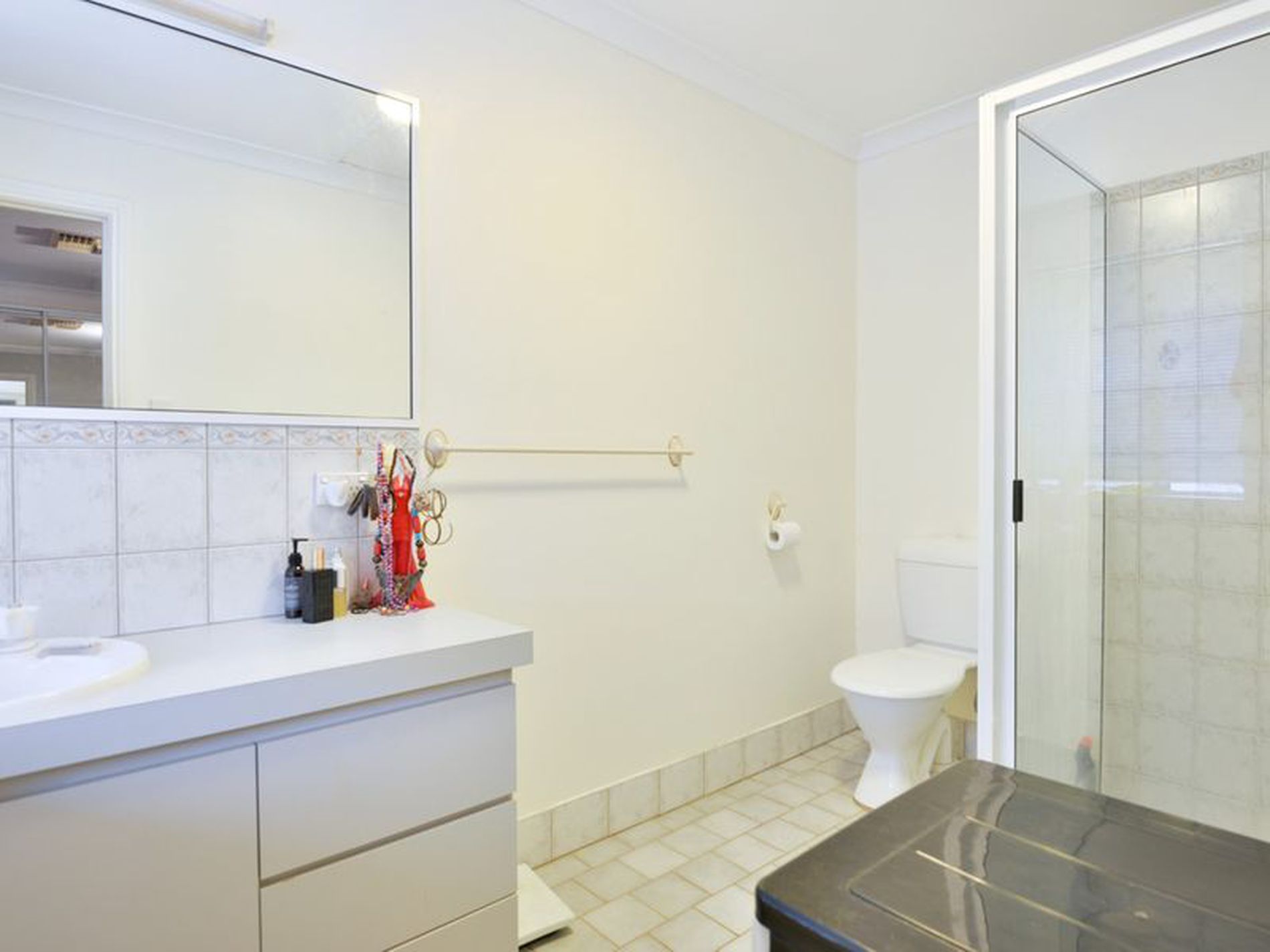 13 Borromei Mews, Somerville