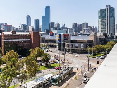 1307 / 63 Whiteman Street, Southbank