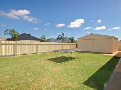 6 Henneker Drive, Kalgoorlie
