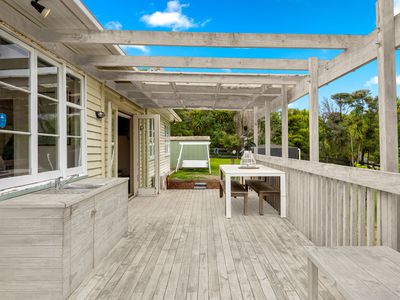 2 Slater Road, Helensville