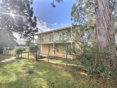 31 Christiansen Avenue, Old Erowal Bay