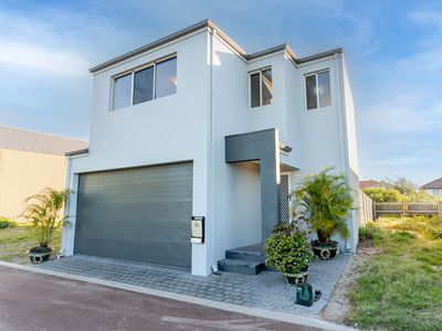14 Shore Lane, Port Kennedy