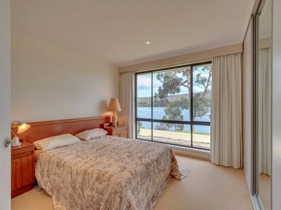 6707 Channel Highway, Deep Bay